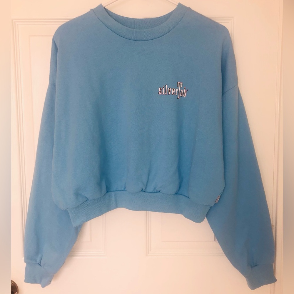 Levi’s cropped sweater